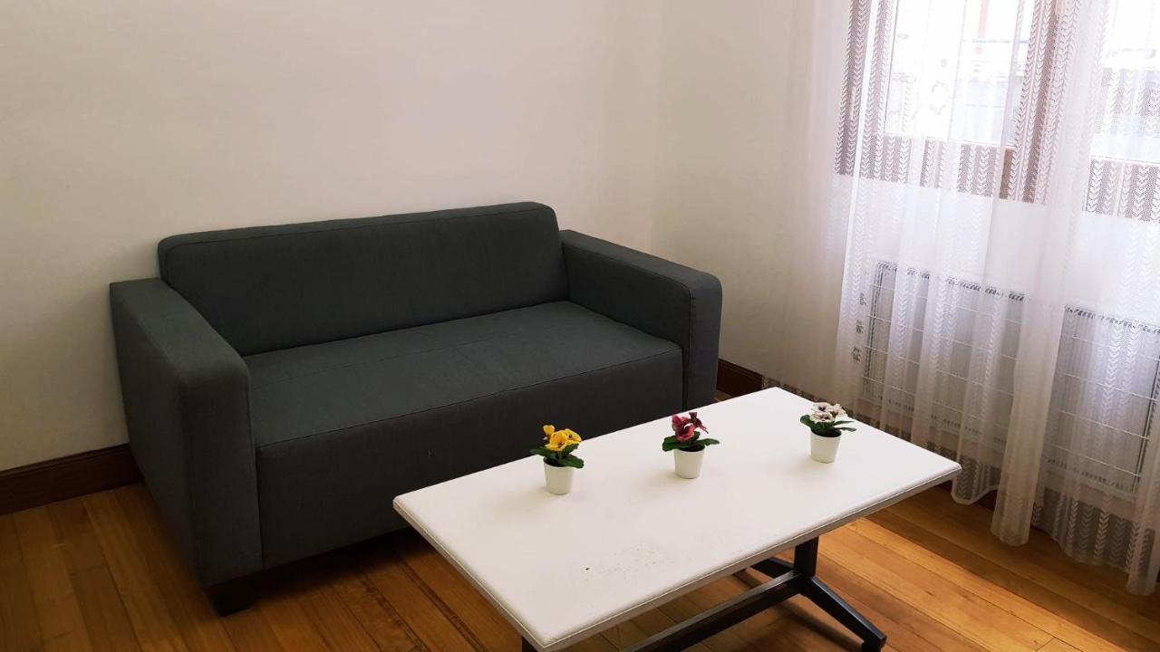 Habitacion, Salita Y Bano Privado, Reate Lbi00466 Homestay